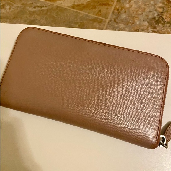Vintage authentic Prada saffiano leather wallet, dusty rose pink - Picture 5 of 8